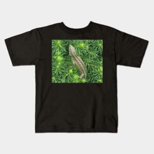gray lizard on a green tree Kids T-Shirt